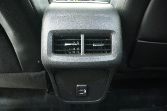 Used 2024 WHITE GMC SLT image 24