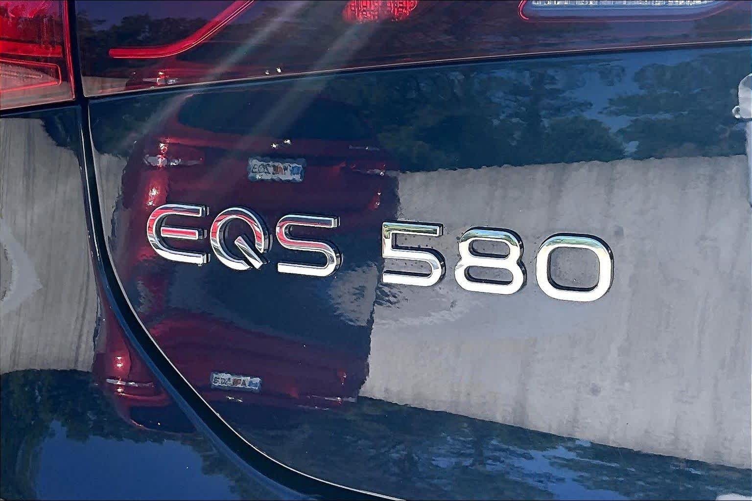 Used 2022 Nautical Blue Metallic Mercedes-Benz EQS 580 image 30