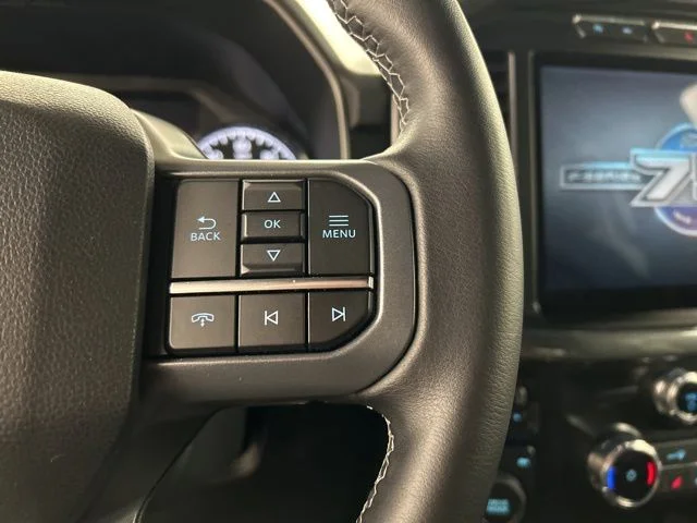 Used 2023 Blue Ford XLT image 10