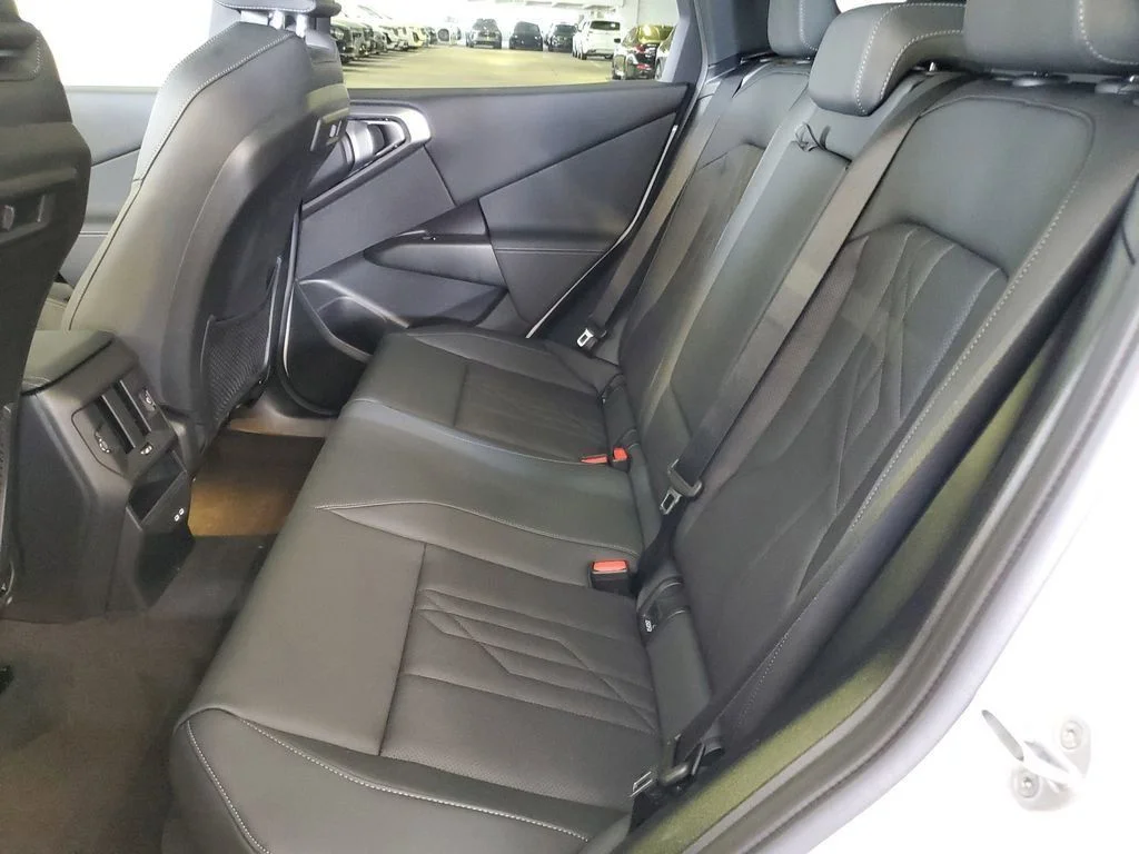 Used 2026 White BMW 30 xDrive image 11