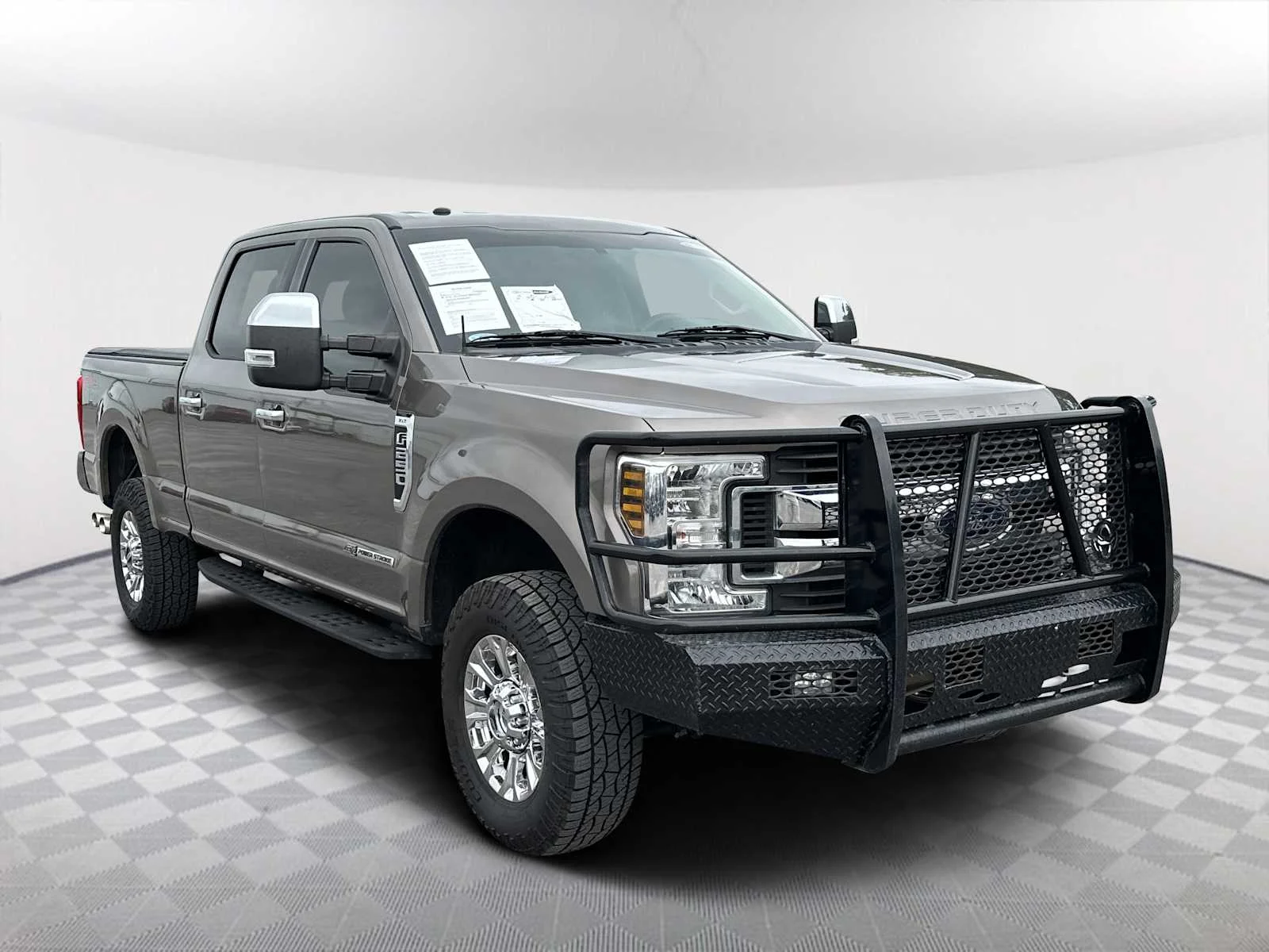 2019 Ford F-250 XLT 4x4 Crew Cab 6-3/4' Box's photo