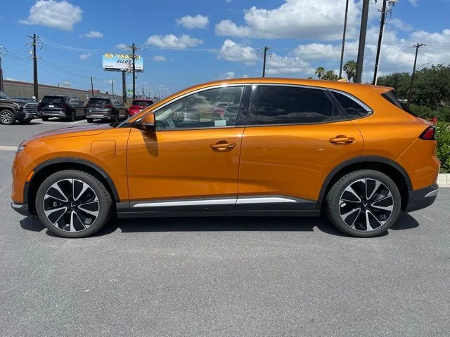 New 2025 Orange VinFast Plus image 4