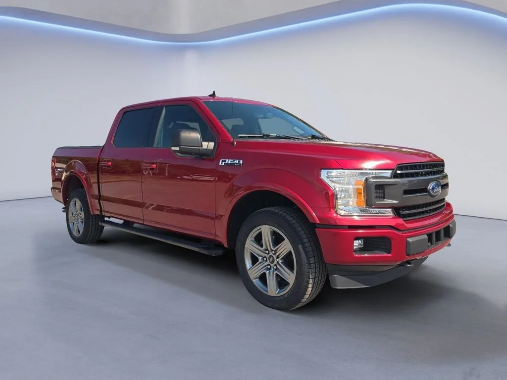 Used 2019 Ruby Red Metallic Tinted Clearcoat Ford XLT image 8