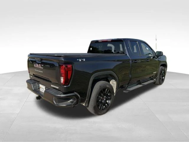 Used 2023 Gray GMC Elevation image 3