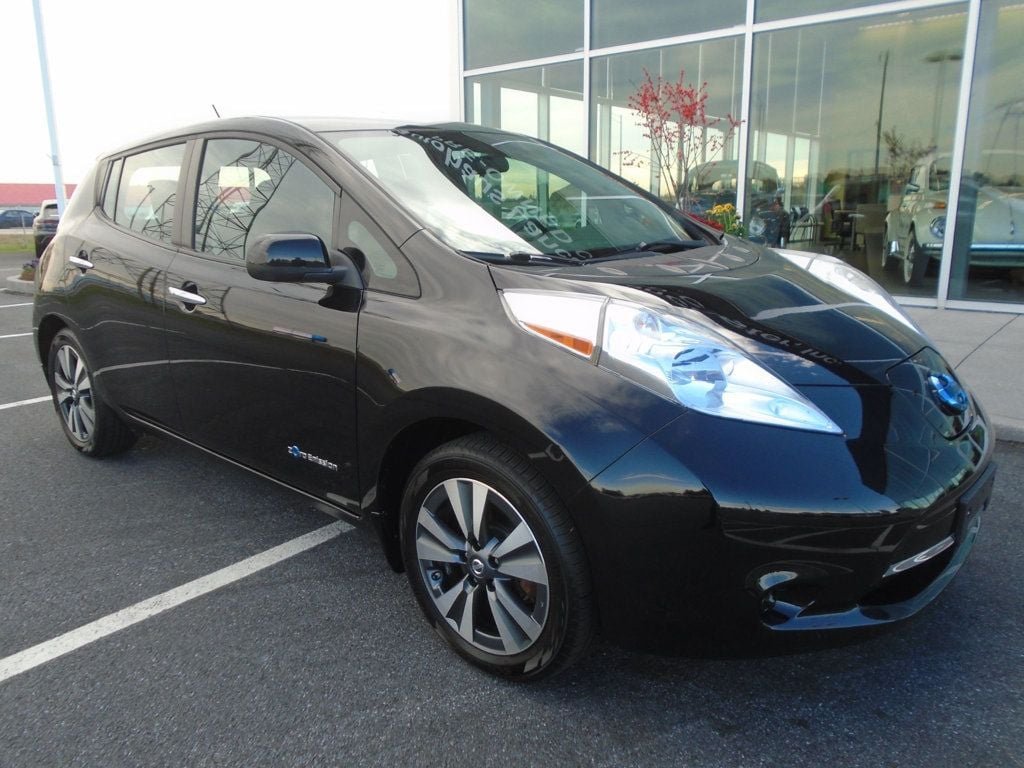 Used 2017 Nissan LEAF SV with VIN 1N4BZ0CP9HC311689 for sale in Lancaster, PA