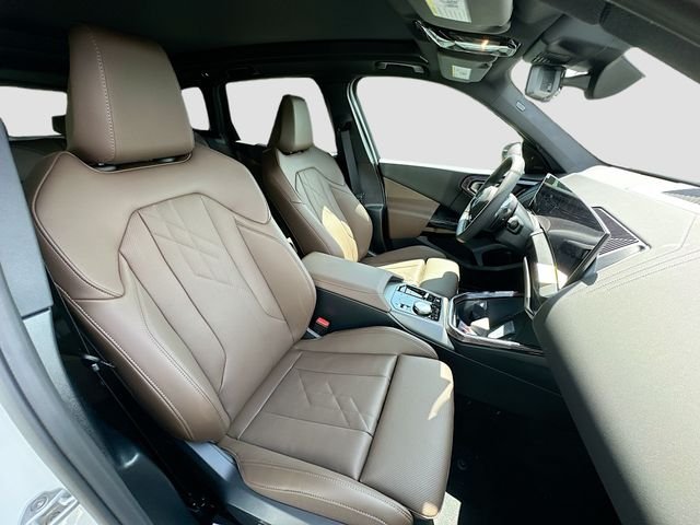 New 2026 White BMW 30 xDrive image 22