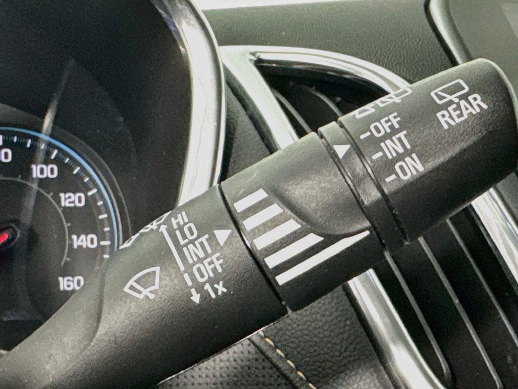 Used 2020 Iridescent Pearl Tricoat Chevrolet Premier image 13