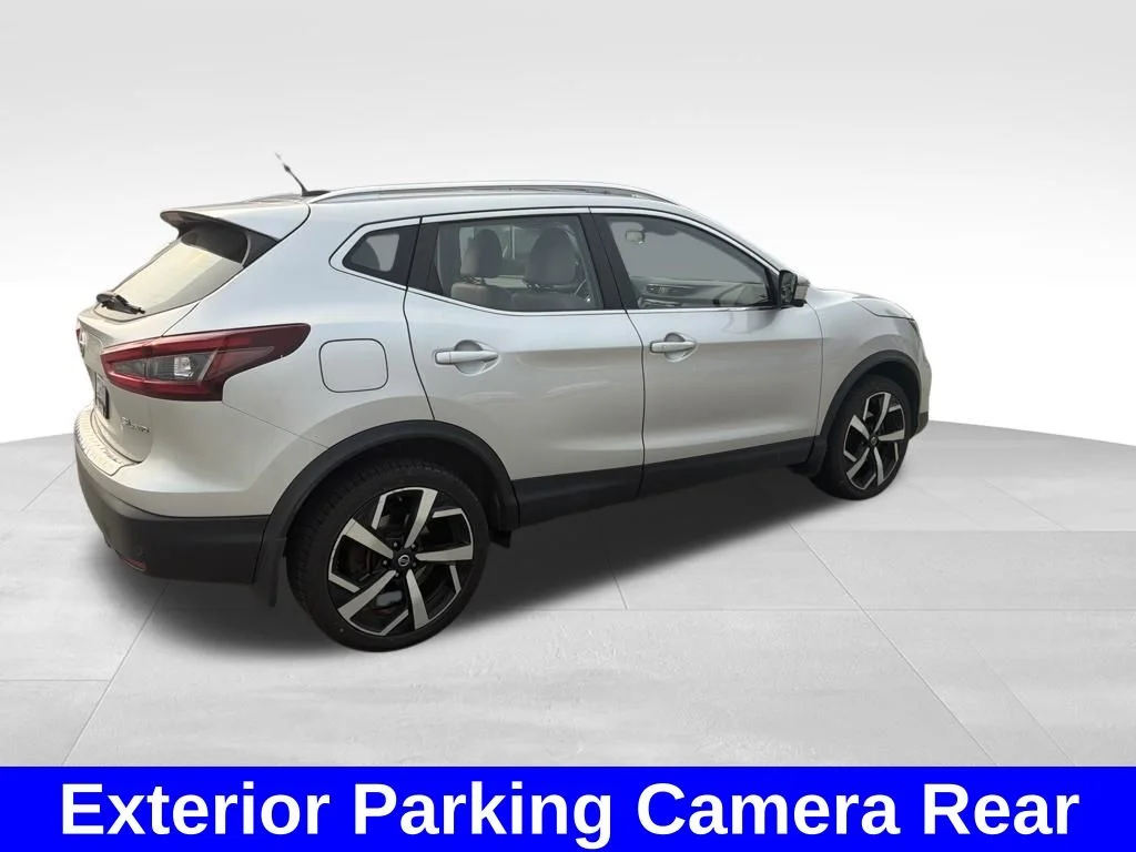 Used 2020 Silver Nissan SL image 9