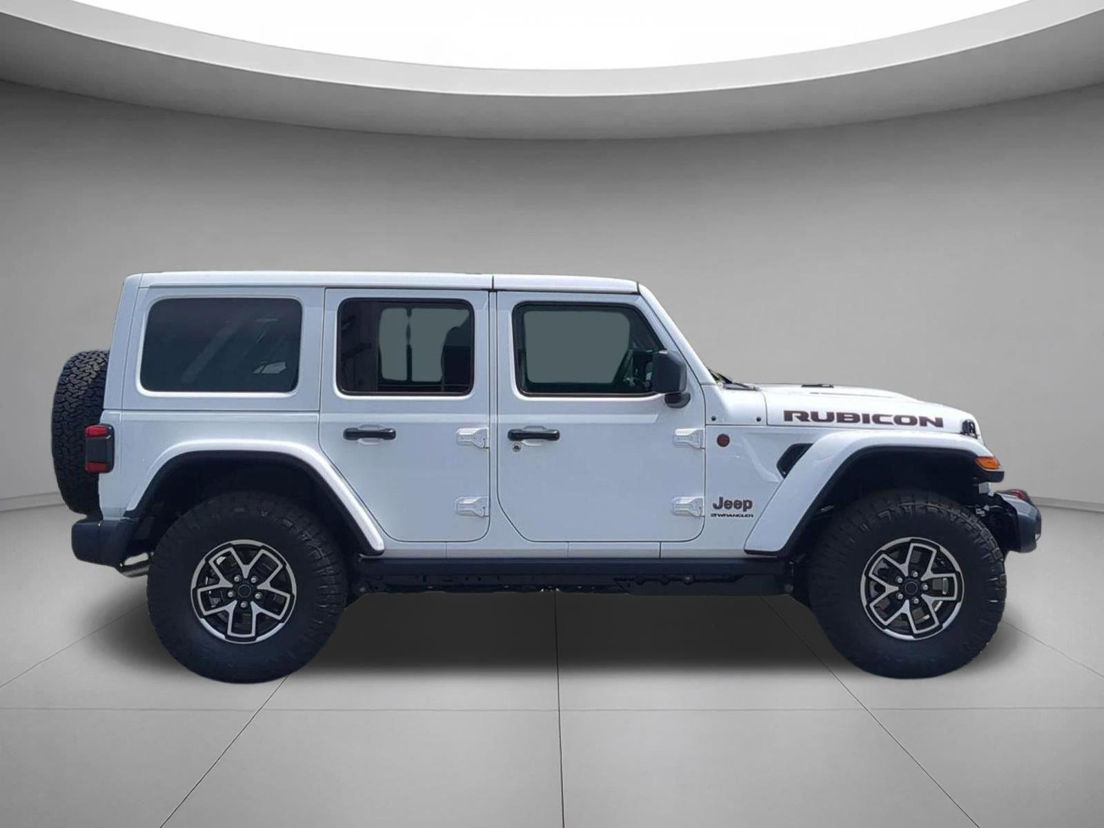 Used 2026 Bright White Clearcoat Jeep Rubicon image 6