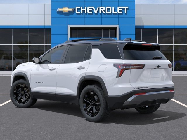 New 2027 Summit White Chevrolet LT image 3