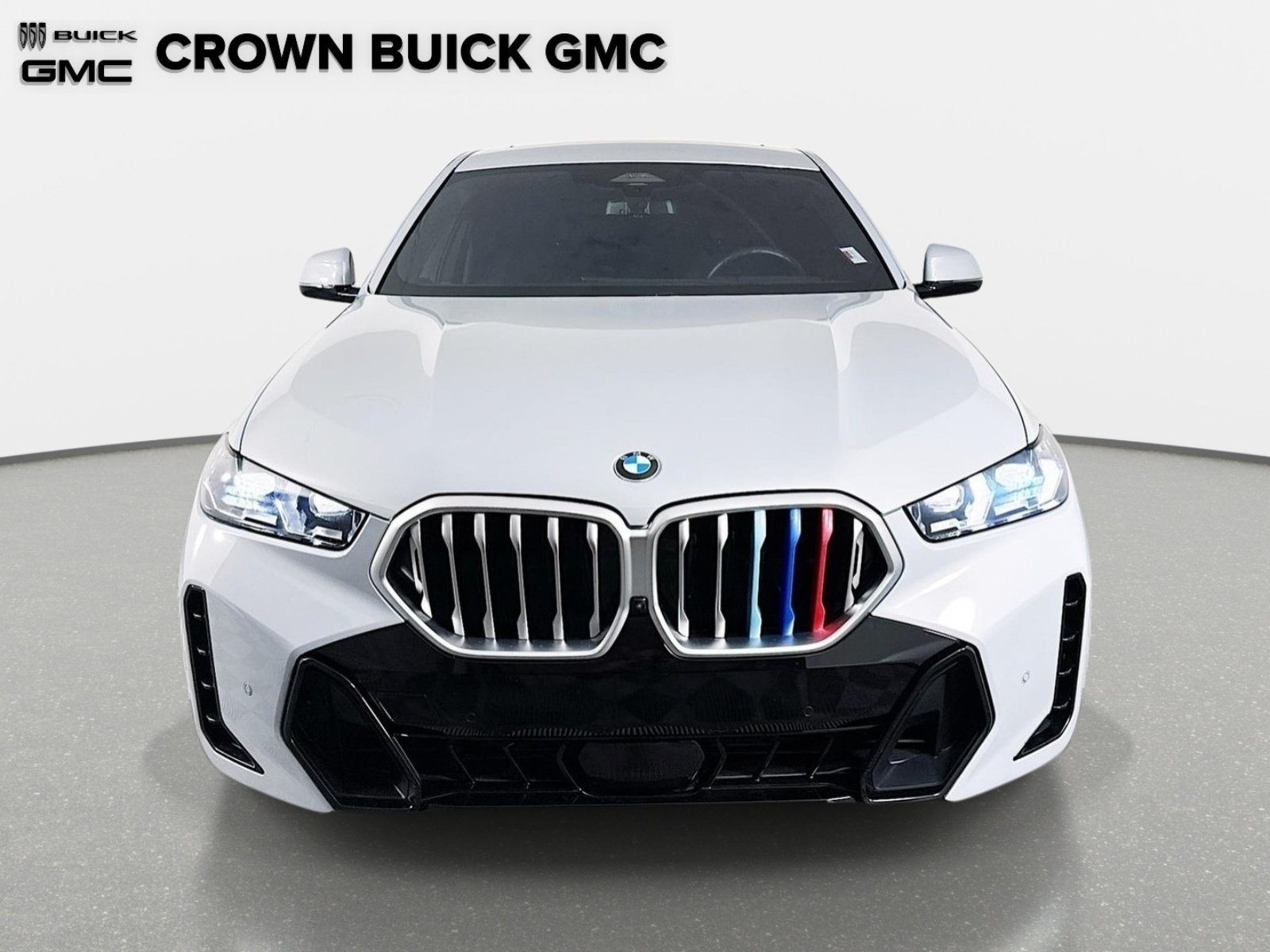 Used 2025 Gray Metallic BMW xDrive40i image 2