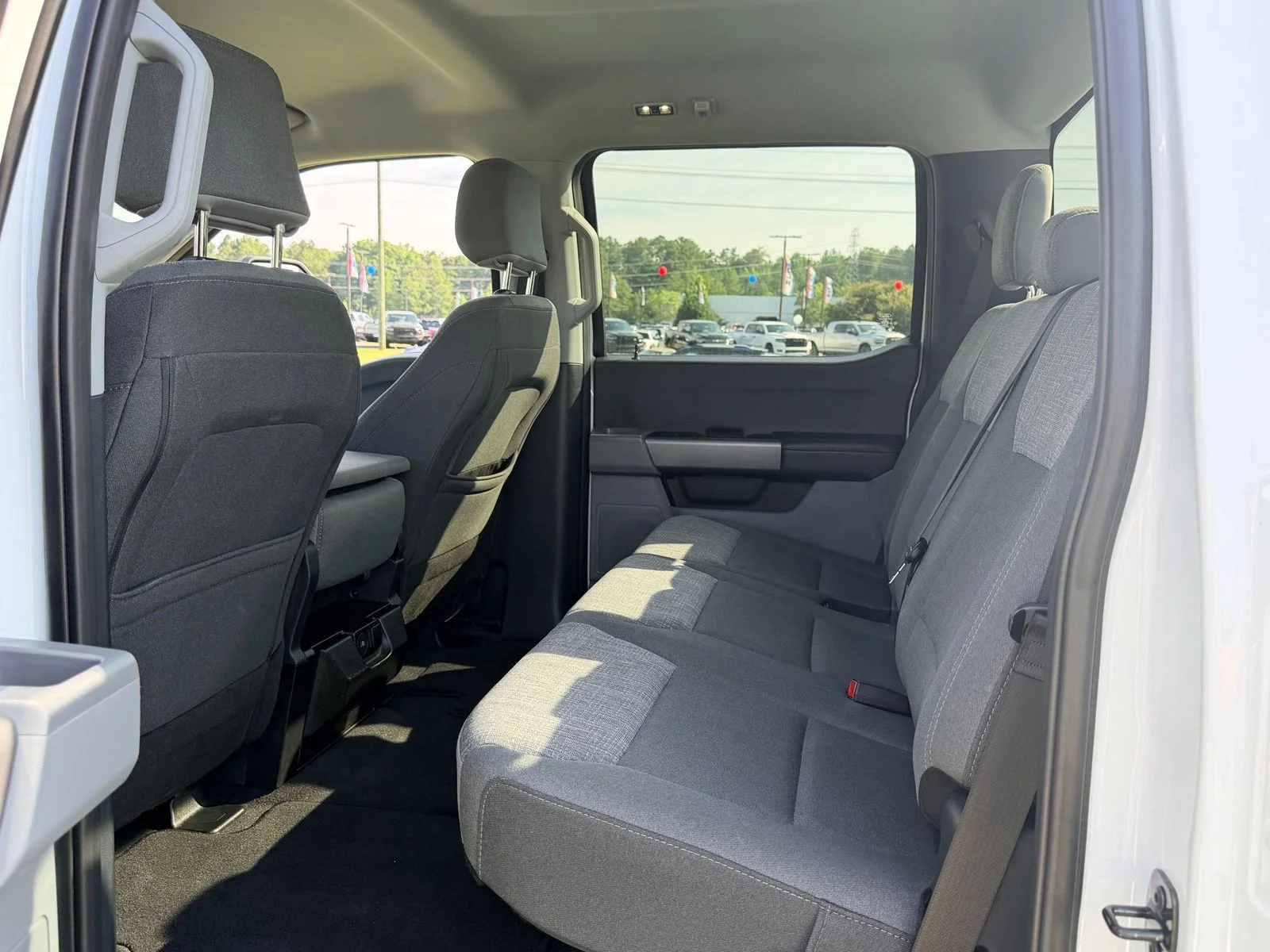 Used 2026 Oxford White Ford XLT image 17