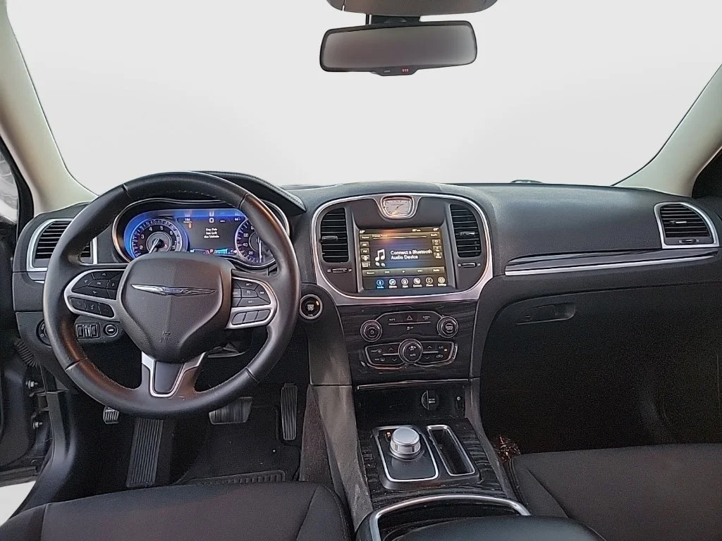 Used 2018 Gray Chrysler Touring image 13