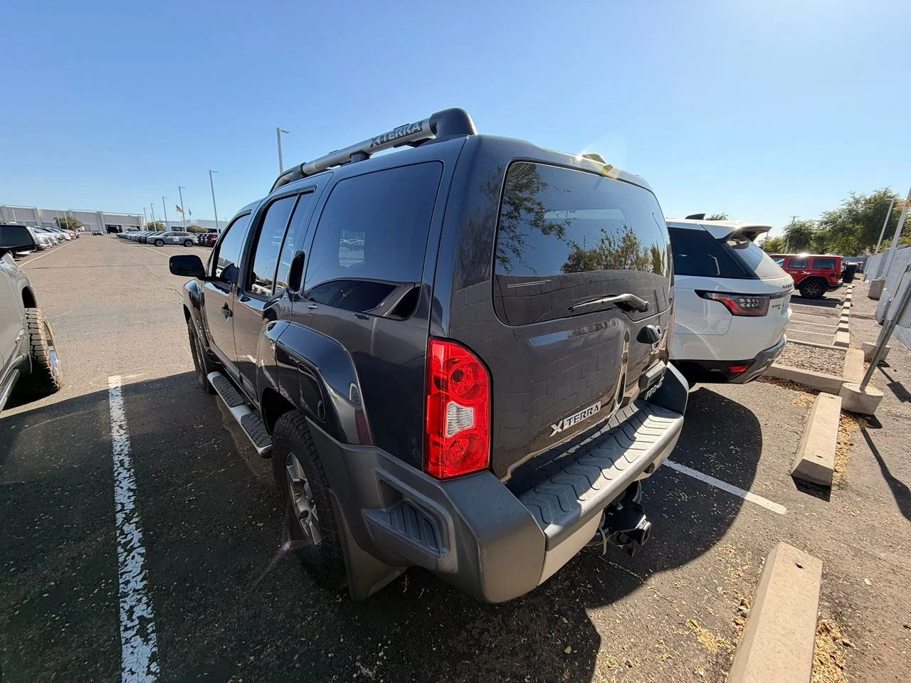 Used 2013 Night Armor Pearl Mica Nissan PRO-4X image 6