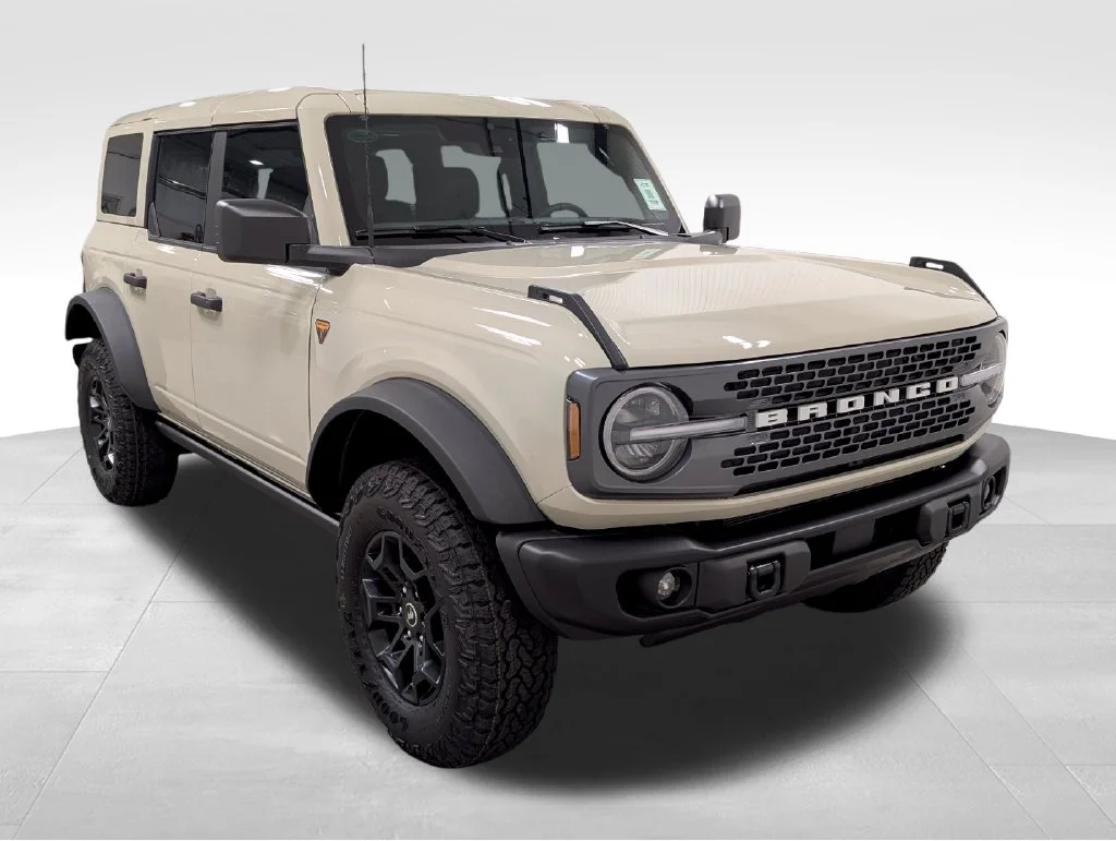 New 2026 Desert Sand Ford Badlands® image 19