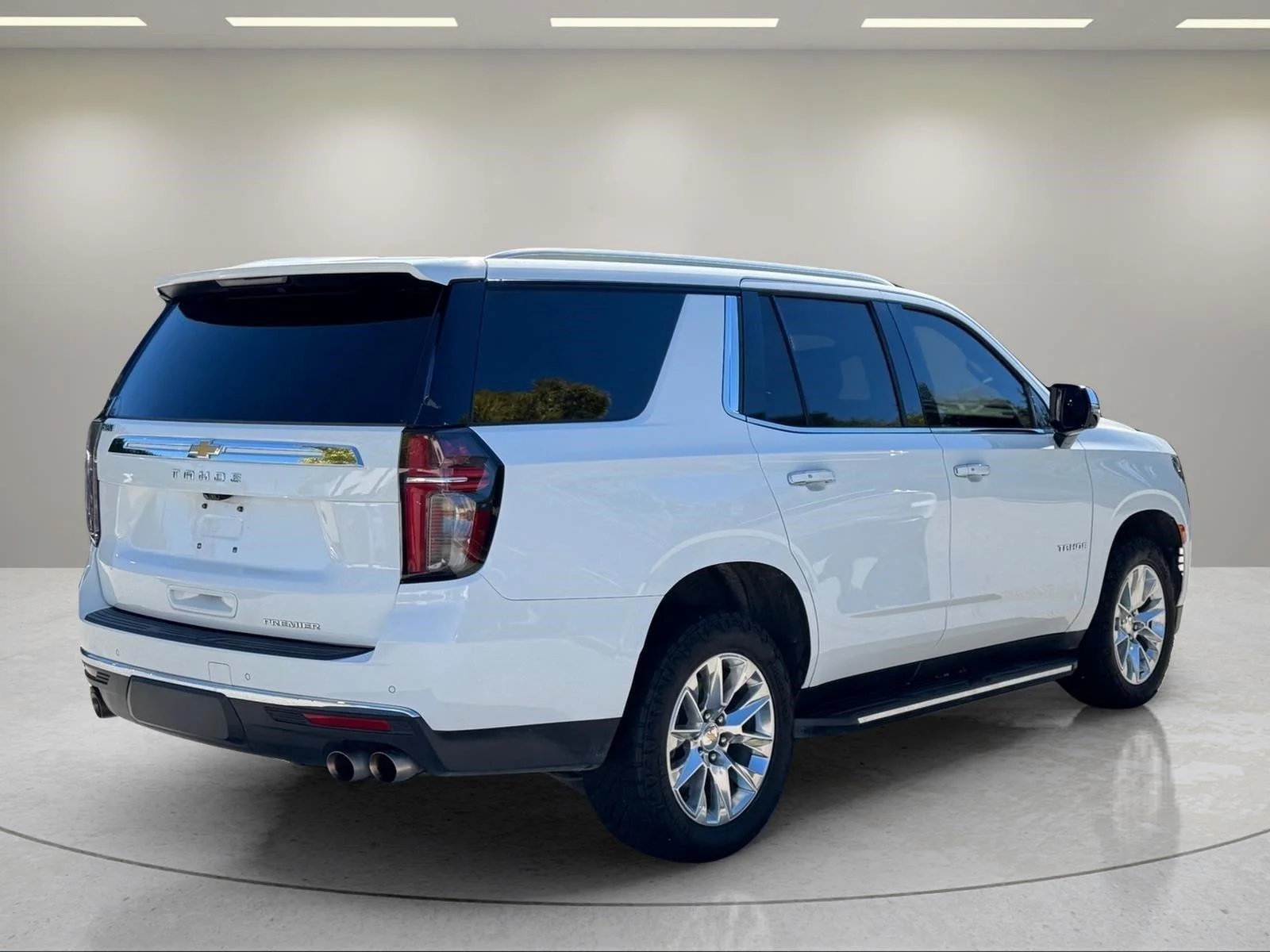 Used 2023 Summit White Chevrolet Premier image 5