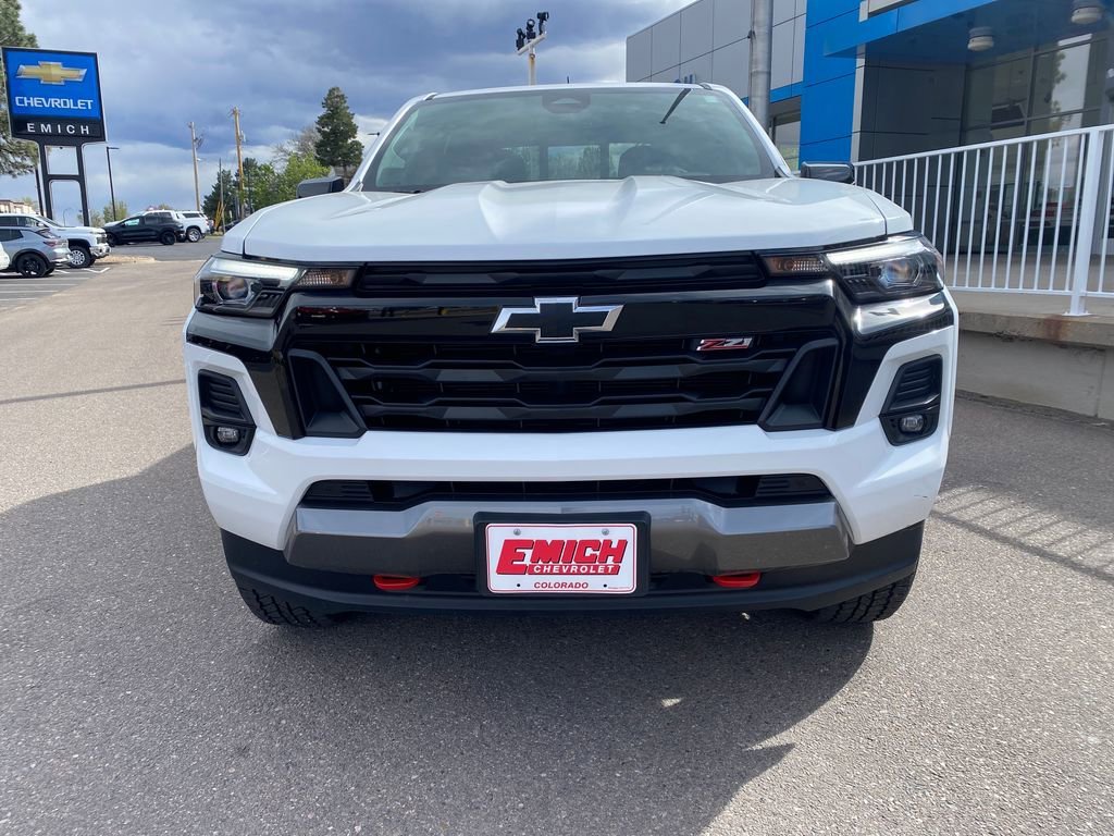 Used 2025 Summit White Chevrolet Z71 image 8
