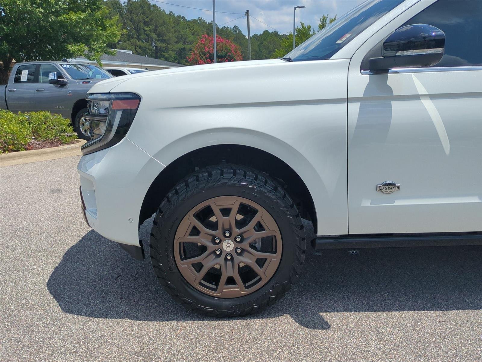 Used 2025 Star White Metallic Tri-Coat Ford King Ranch image 10