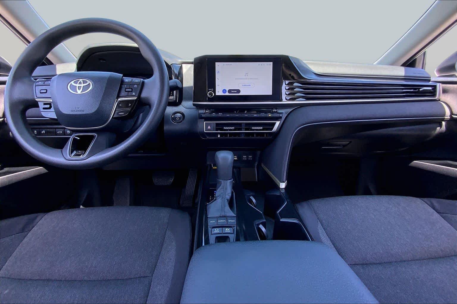Used 2026 Ice Cap Toyota LE image 15