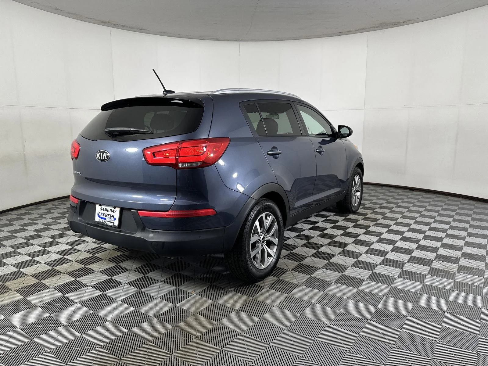 Used 2016 Twilight Blue Kia LX image 29
