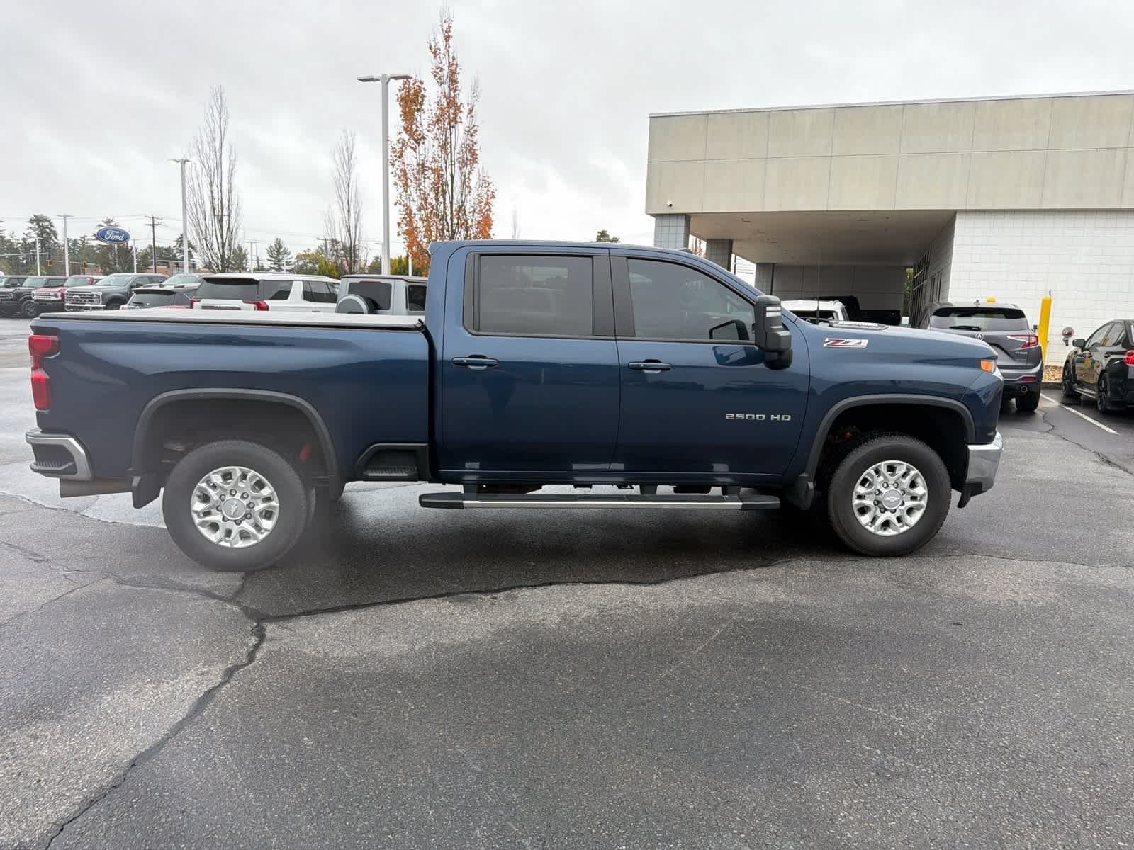 Used 2020 Northsky Blue Metallic Chevrolet LT image 8