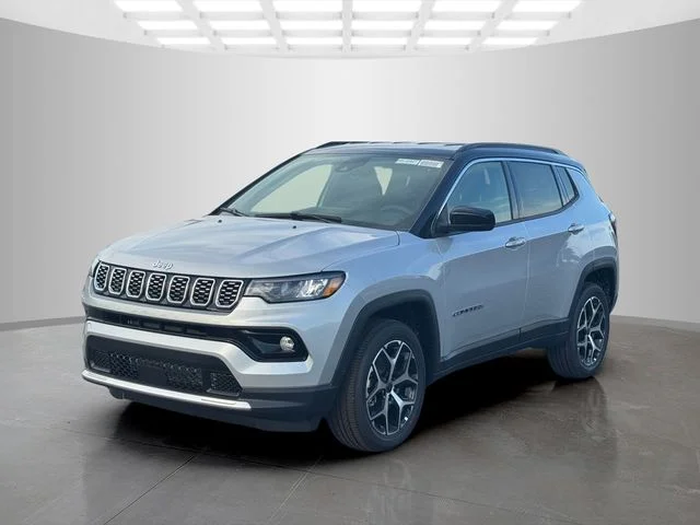 New 2026 Silver Zynith Metallic Clear-Coat Exterior Paint Jeep Limited image 3