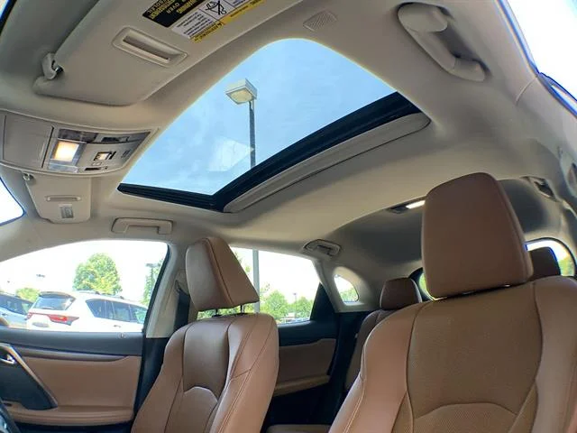 Used 2022 EMINENT WHITE PEARL Lexus 350 image 21