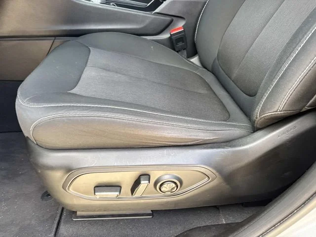Used 2024 Silver Jeep Laredo image 28