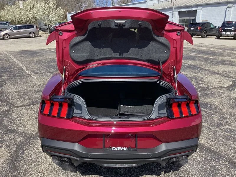 New 2026 Molten Magenta Metallic Tinted Clearcoat Ford GT Premium Fastback image 11