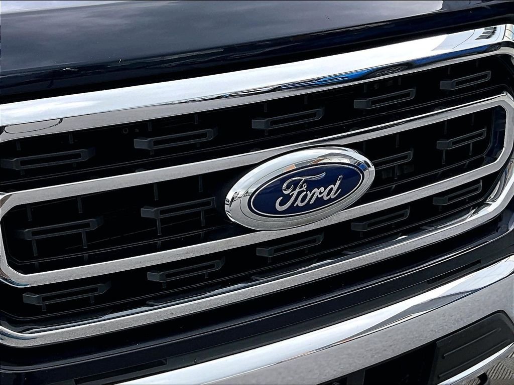 Used 2023 Blue Ford XLT image 32