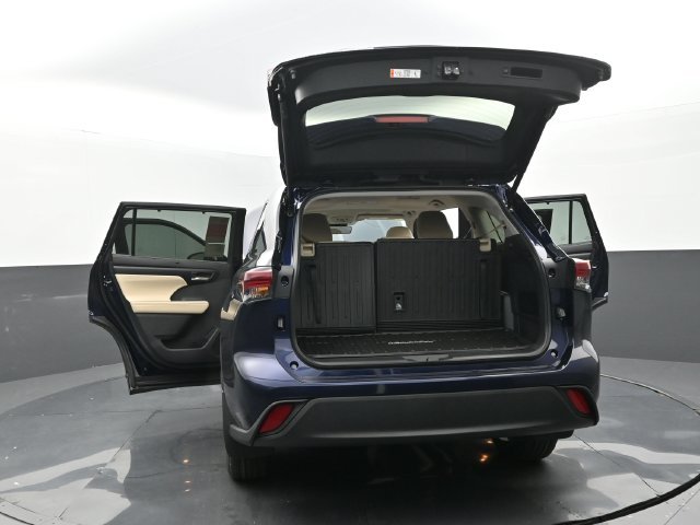 Used 2025 Blueprint Toyota XLE image 36