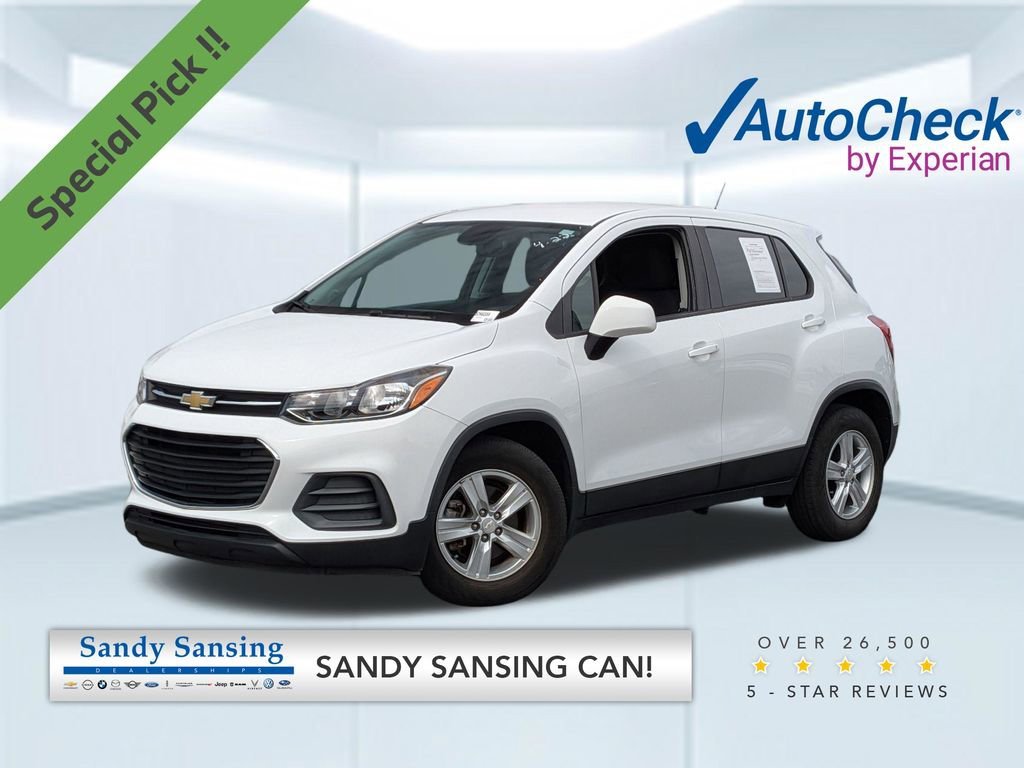 2022 Chevrolet Trax LS's photo