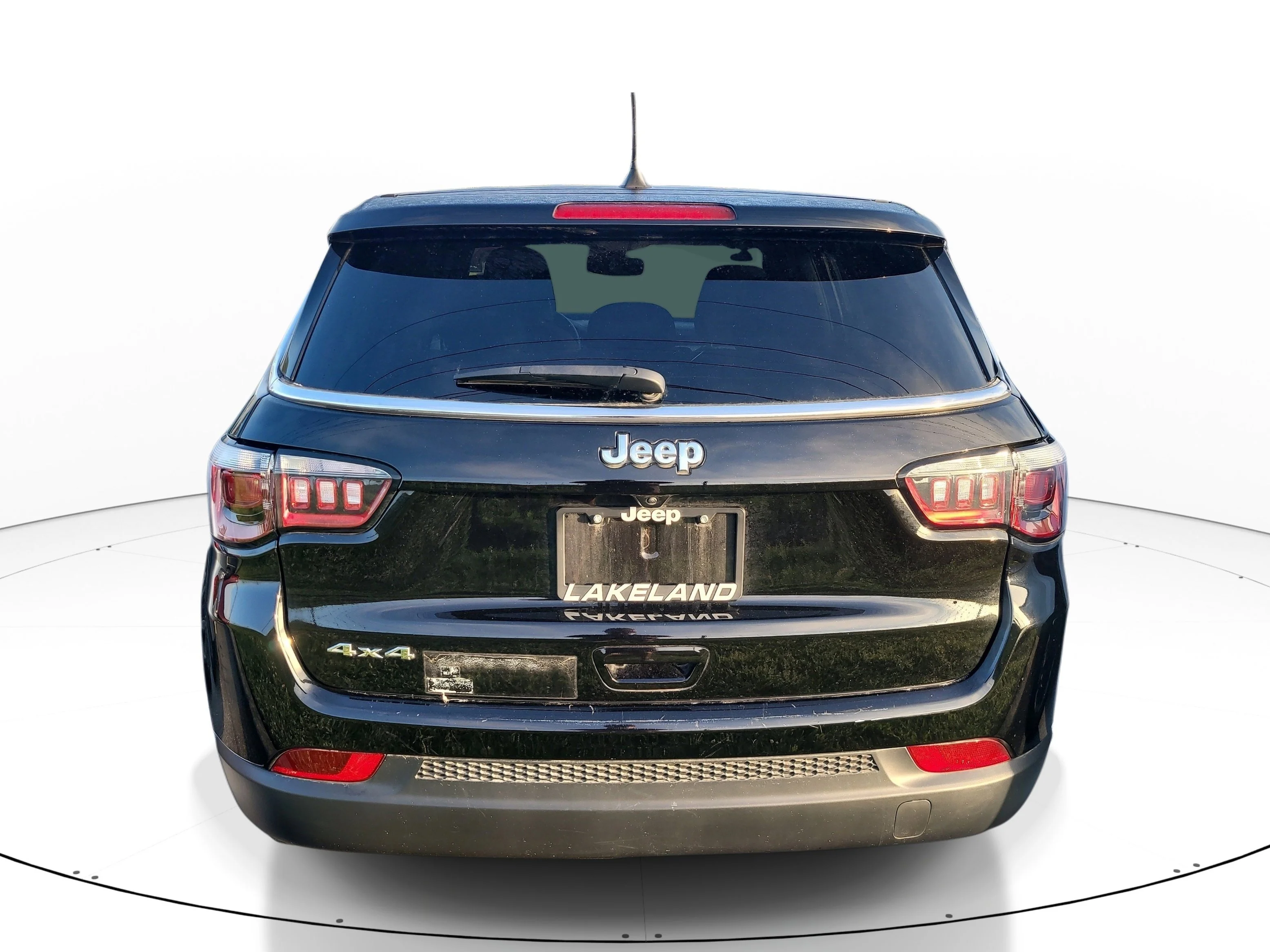 Used 2025 Diamond Black Crystal Pearlcoat Jeep Sport image 5