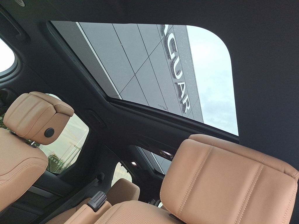 New 2026 Santorini Black Land Rover  image 10