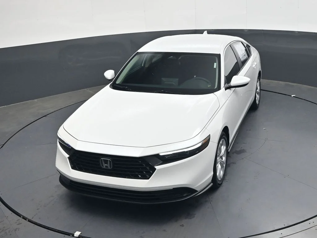 New 2026 Platinum White Pearl Honda LX image 30