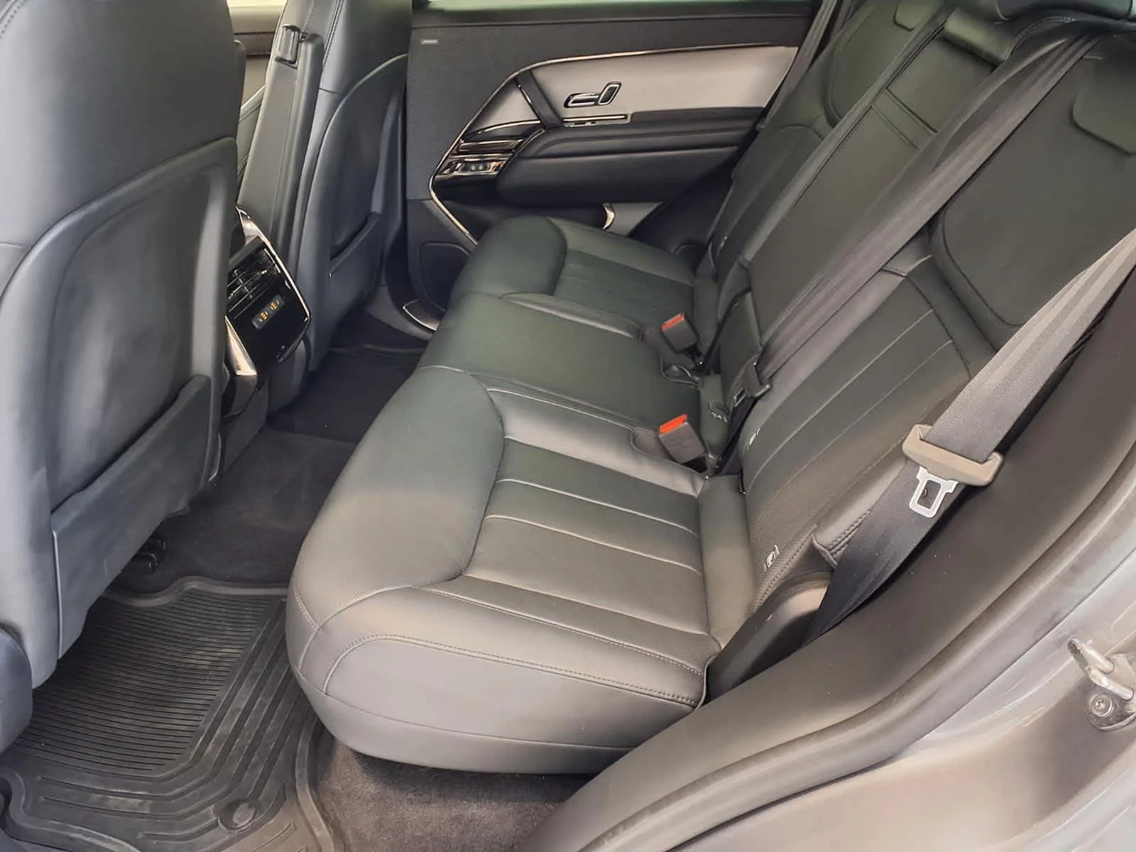 2024 Land Rover Range Rover Sport SE - Photo 19