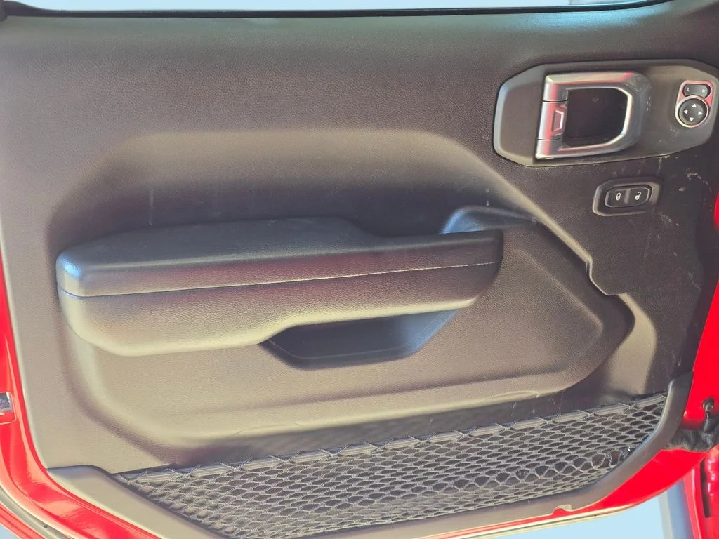 Used 2021 Red Jeep Rubicon image 14