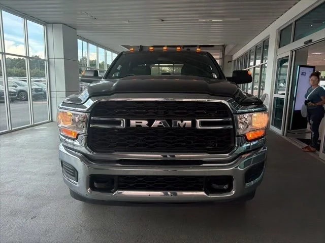 Used 2021 Granite Crystal Metallic Clearcoat Ram Tradesman image 2
