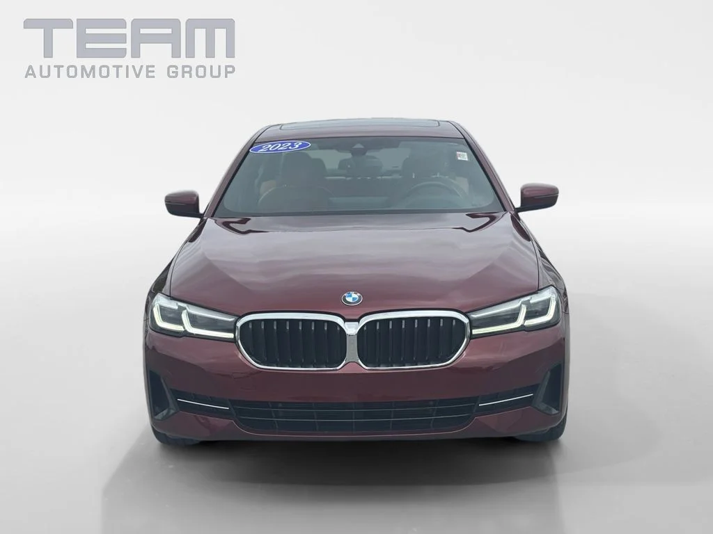 Used 2023 Red BMW 530i image 2