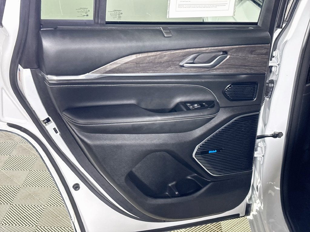 Used 2023 White Jeep Overland 4xe image 20