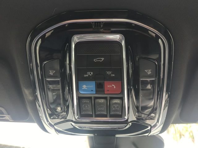 Certified Used 2024 Silver Jeep Overland 4xe image 25
