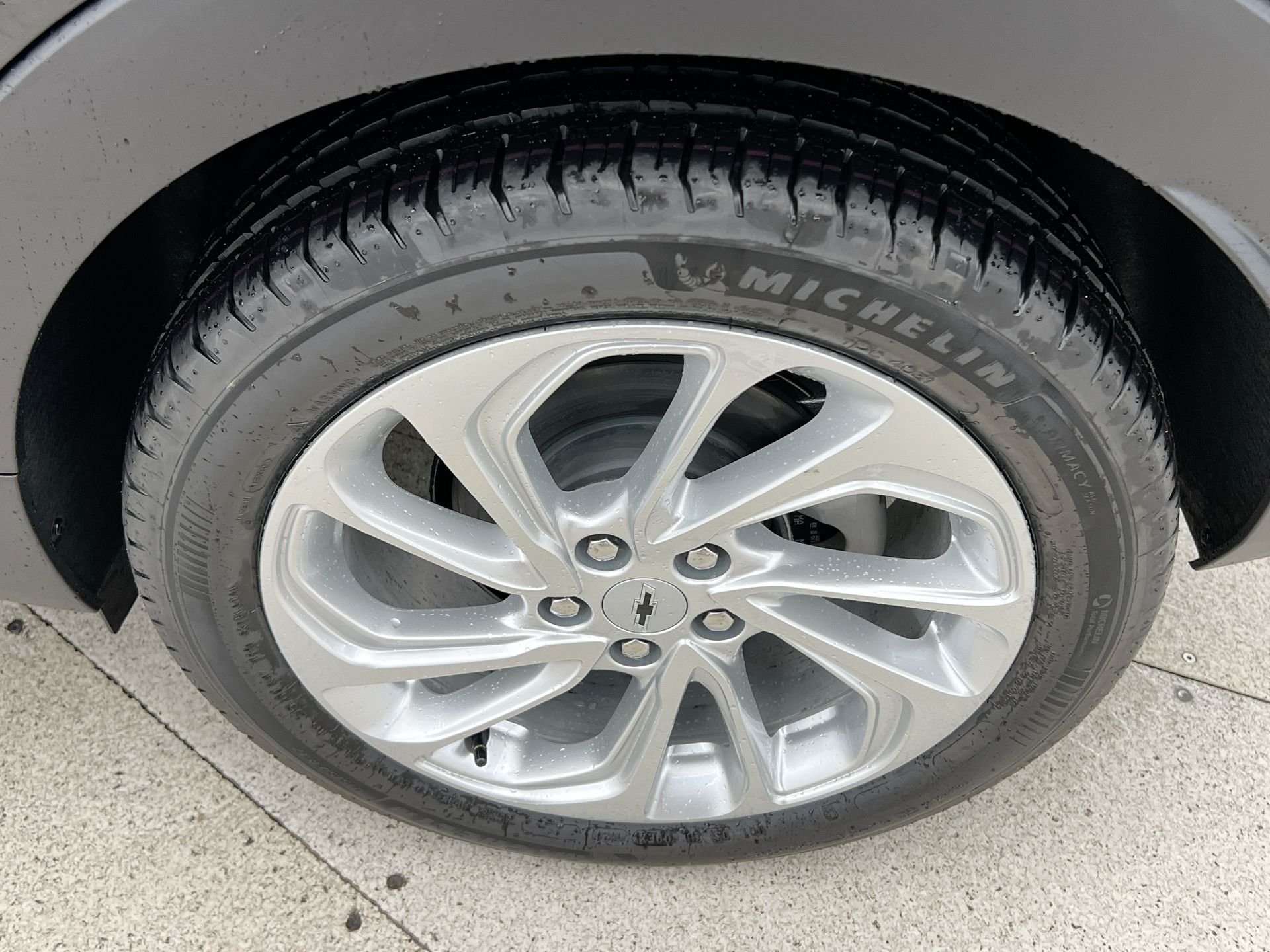 2027 Chevrolet Bolt LT - Photo 80