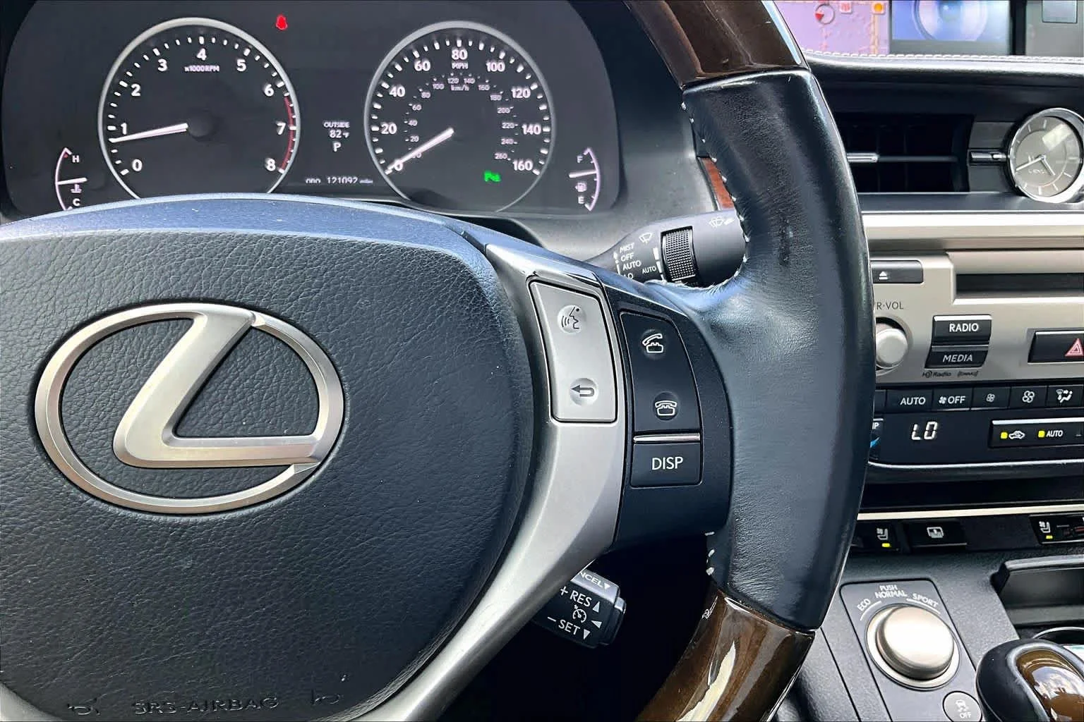 Used 2013 Silver Lining Metallic Lexus 4dr Sdn image 24