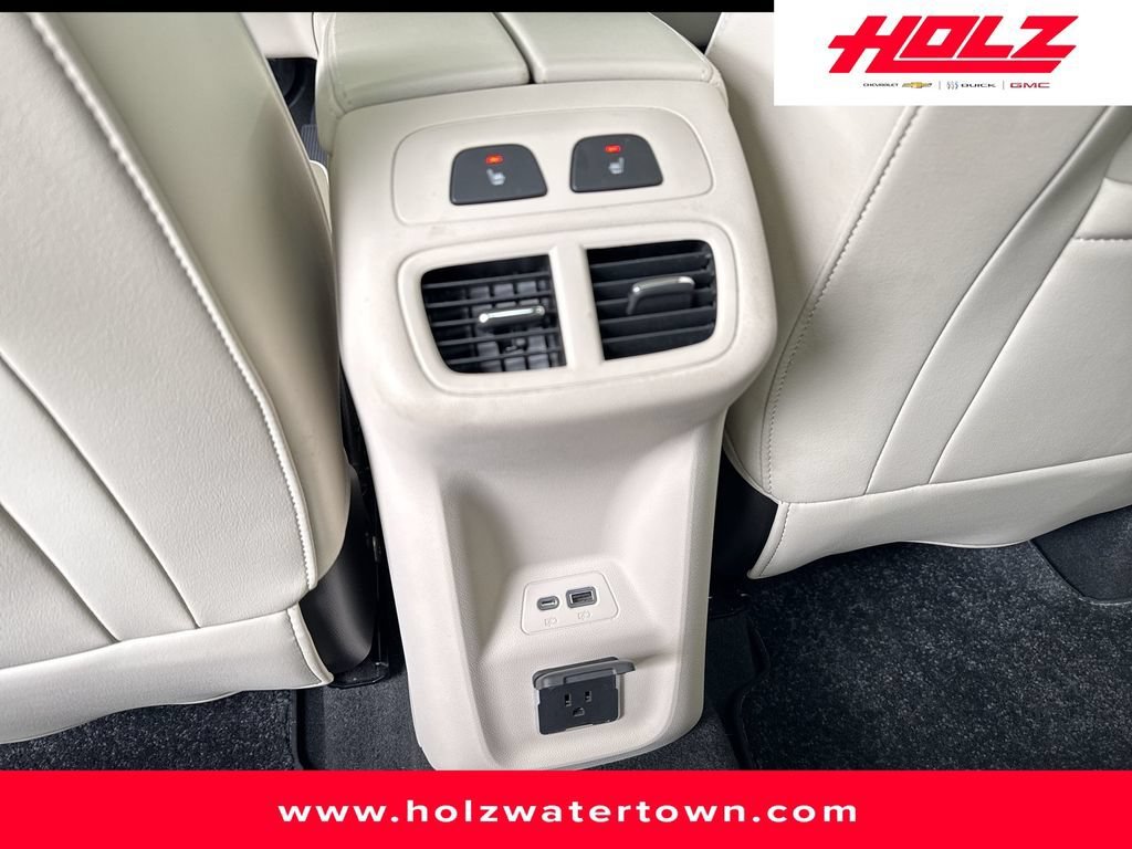 Certified Used 2023 White Frost Tricoat Buick Avenir image 28