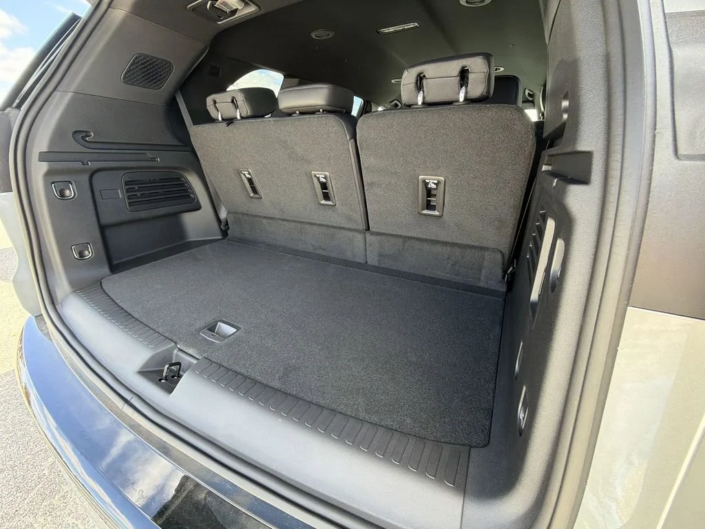 2026 GMC Acadia Denali - Photo 32