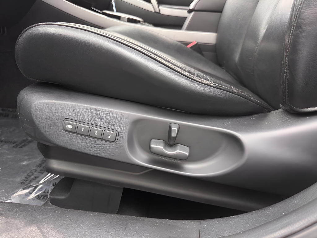 Used 2010 Brilliant Black Mazda s Grand Touring image 9