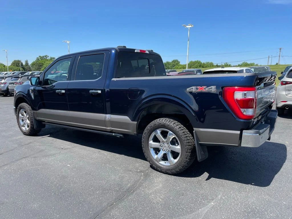 Used 2023 Antimatter Blue Metallic Ford King Ranch image 6