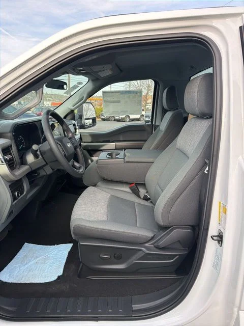 2025 Ford F-350 Super Duty XLT - Photo 13