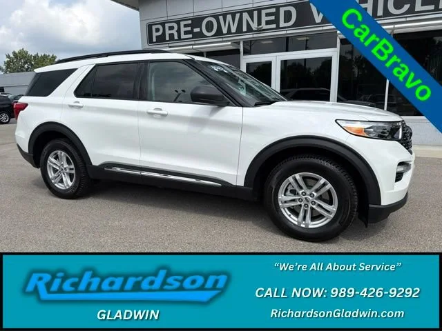 Certified Used 2022 White Ford XLT image 1
