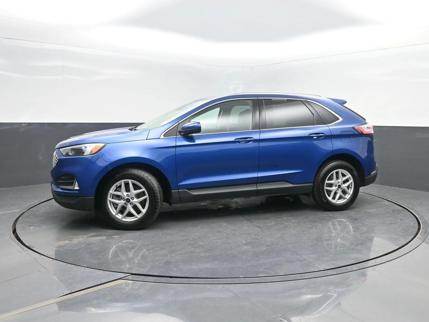 Used 2024 Atlas Blue Ford SEL image 40